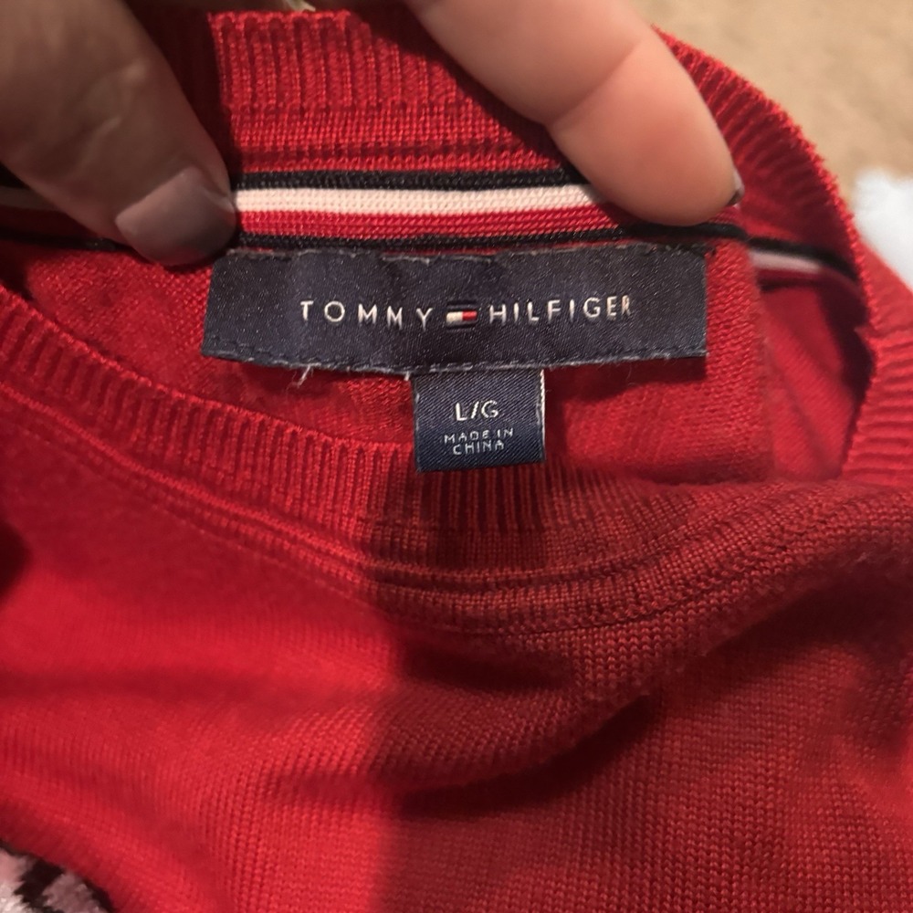 Tommy Hilfiger Women's Red Terrier Dog Crewneck Sweater Preppy Knit Size L - Picture 4 of 6